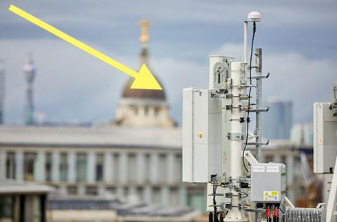 沙田鈑金加工廠生產(chǎn)的通信機柜2 沙田鈑金加工廠生產(chǎn)的通信機柜2