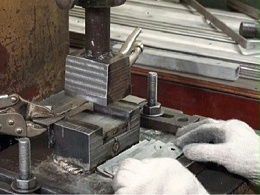 佛山?jīng)_壓件包含汽車覆蓋件嗎？