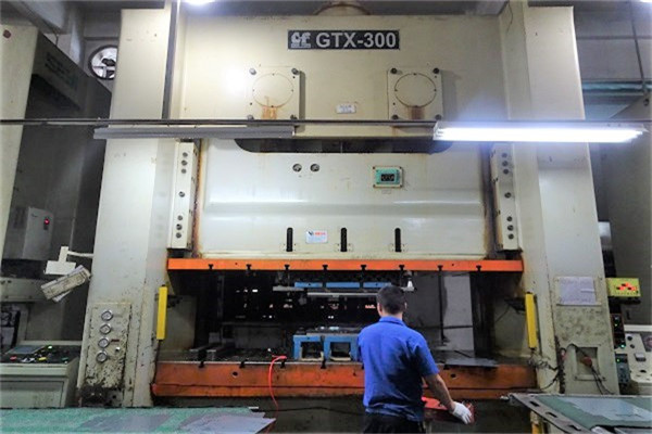 五金精密有限公司 五金精密有限公司