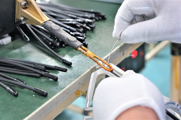 鈑金加工-手工焊錫-誠(chéng)瑞豐 鈑金加工-手工焊錫-誠(chéng)瑞豐