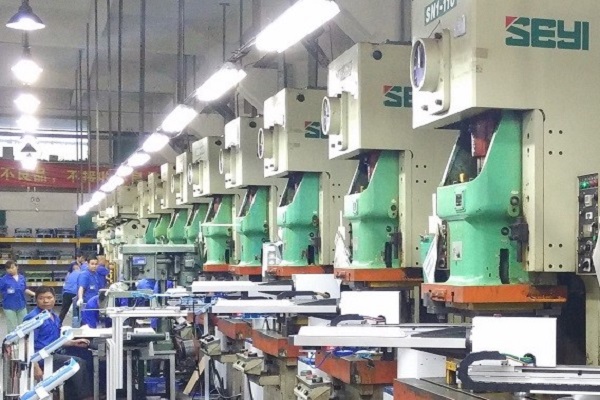 沖壓機(jī)械手01 沖壓機(jī)械手01