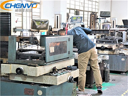 精密五金沖壓模具加工跳廢料，怎么解決？