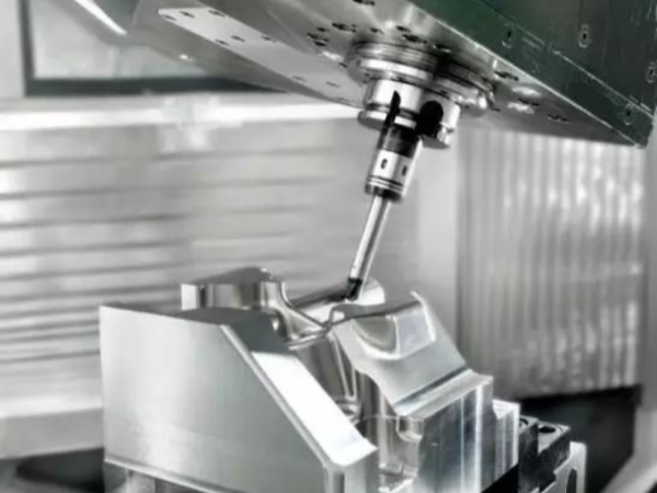 精密五金沖壓模具制作之保護(hù)鉆頭三部曲 精密五金沖壓模具制作之保護(hù)鉆頭三部曲