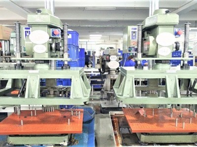 五金沖壓毛刺機的保養(yǎng)與維護-廣東五金制品公司 五金沖壓毛刺機的保養(yǎng)與維護-廣東五金制品公司