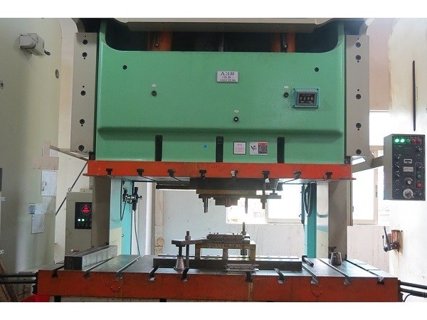 深圳五金沖壓多少錢？沖壓五金廠幫您分析1