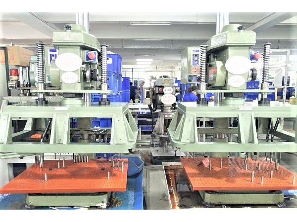 深圳哪里有五金沖壓件鈑金加工廠？