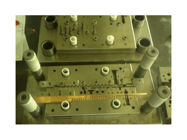 深圳五金沖壓模具加工如何報價 深圳五金沖壓模具加工如何報價