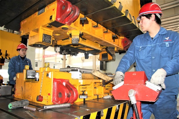 精密五金沖壓廠，市場(chǎng)機(jī)遇與競爭分析