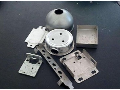 福田五金沖壓件加工廠(chǎng)，合金沖壓模設(shè)計(jì)注意事項(xiàng)