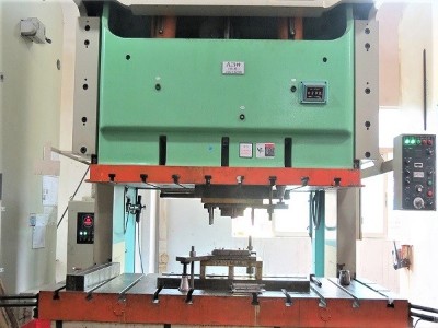 五金沖壓加工與鍛壓哪個(gè)好？