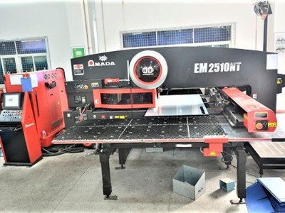 東莞市五金有限公司-鈑金加工機臺保養(yǎng) 東莞市五金有限公司-鈑金加工機臺保養(yǎng)