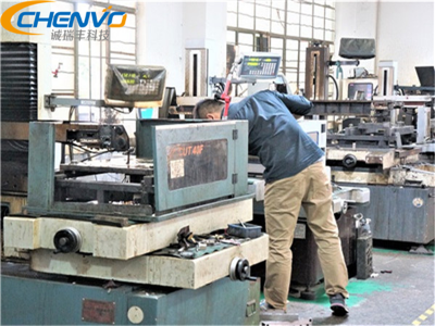 精密五金沖壓模具加工跳廢料，怎么解決？