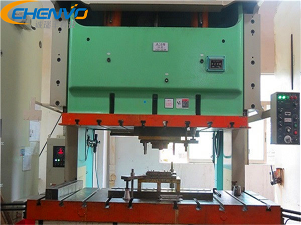 五金沖壓-300噸沖床圖片 五金沖壓-300噸沖床圖片