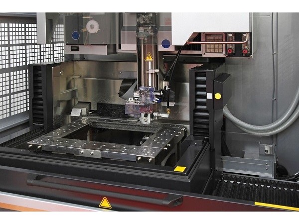 深圳五金沖壓廠，連續(xù)模設計要點-誠瑞豐五金制品公司